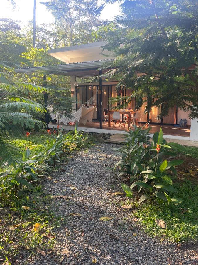 Caribbean Irie - Charmanter moderner Bungalow Puerto Viejo de Talamanca Exterior foto